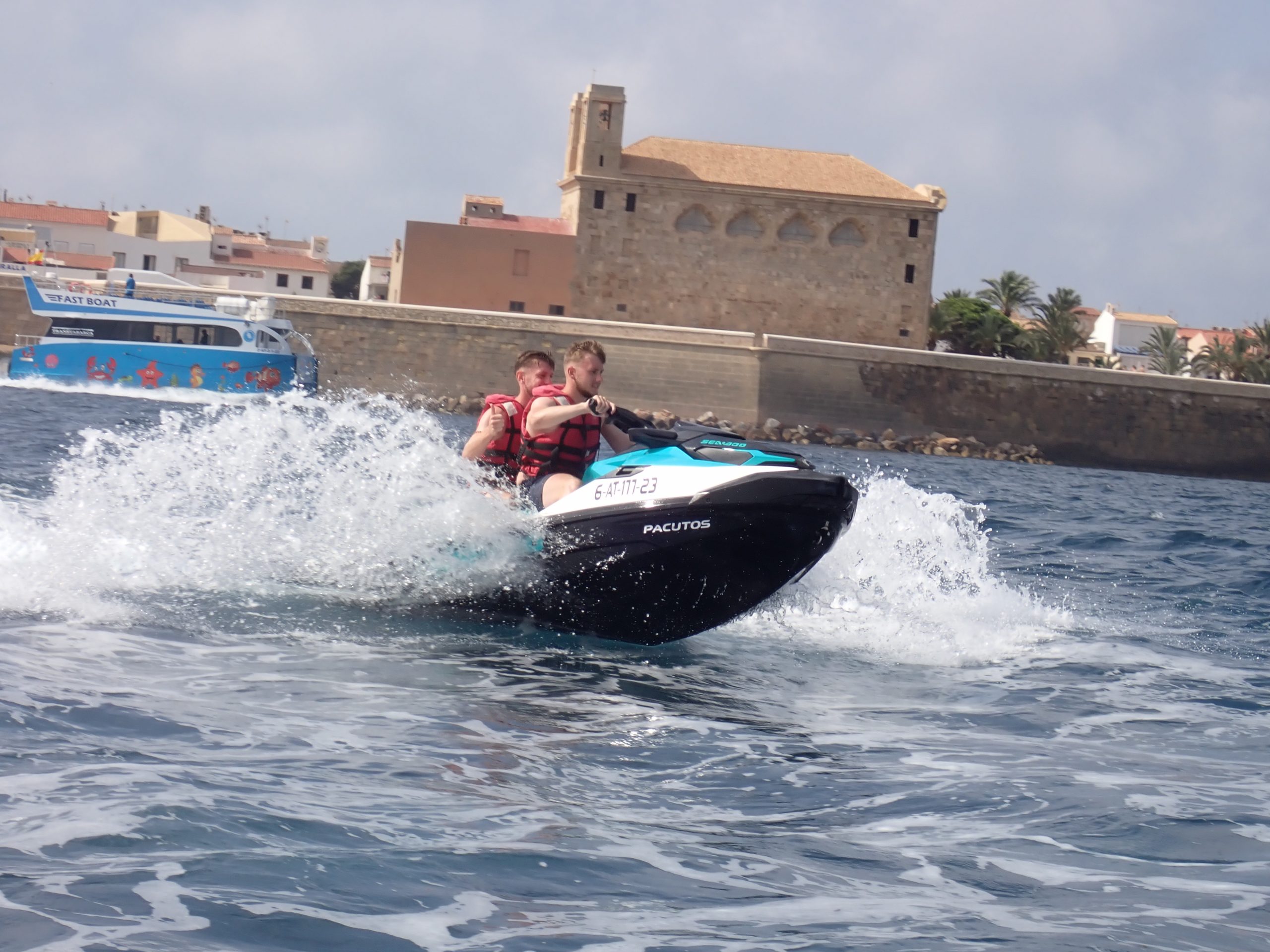 Excursion a Tabarca en Moto de Agua